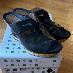 Earthies Black Wedge Sandals